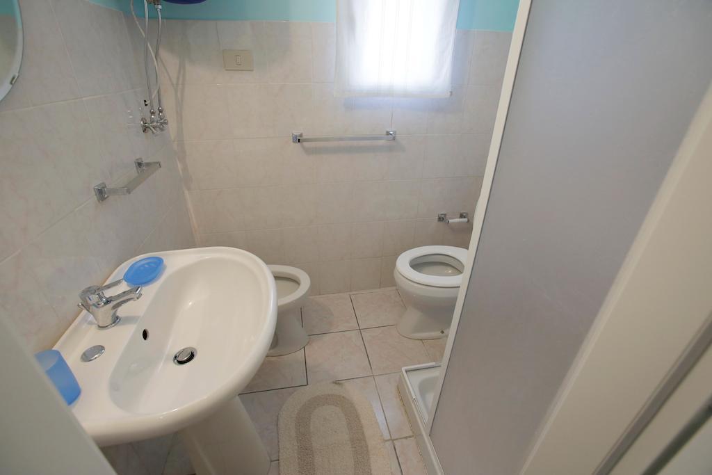 Appartamento Topazio Letojanni Szoba fotó
